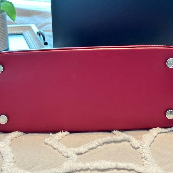 Authentic LV Louis Vuitton Carmine Red Epi Leather Mirabeau PM Handbag Purse EUC - Picture 4 of 10